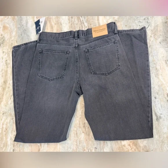 NWT Boys ABERCROMBIE & FITCH Dark grey wash lightweight loose jeans- Size 13/14 - Picture 5 of 5